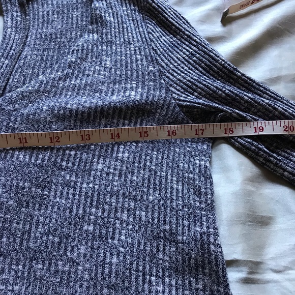 New cute knitted dress - Picture 8 of 9